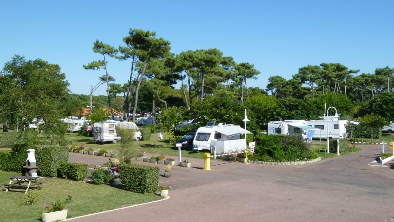 Camping Le Puits De L'Auture Saint-Palais-sur-Mer Exterior foto